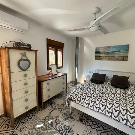 Precioso Apartamento Con A/A En Ruzafa Con Terracita Privada Y Acceso A Un Jardin, Para 2-3 Personas Valencia Buitenkant foto
